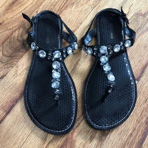 Black sandals with jewels